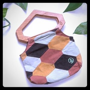 vintage volcom patchwork bag w/ wood handles 🧡🤎